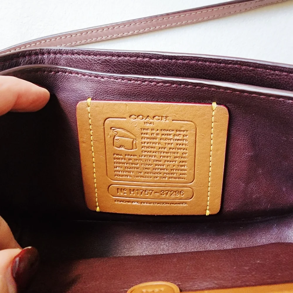 Vintage Coach  1941 Dinky Crossbody Bag Glovetanned Leather Dusty rose mauve - Picture 3 of 9